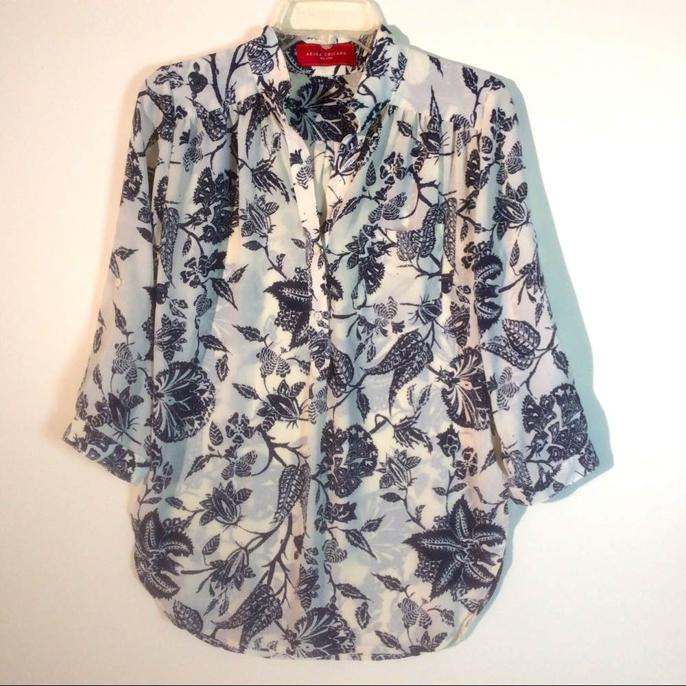 Akira White Cream Blue Navy Floral Blouse Shirt